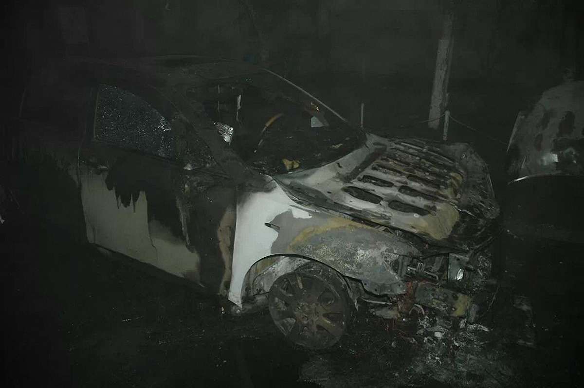В Харкові спалили автомобіль депутата облради
