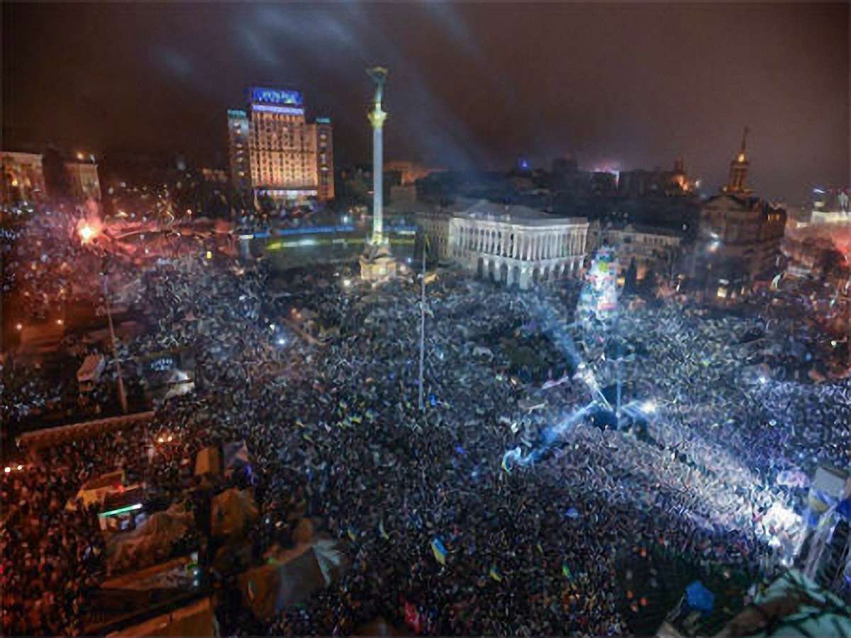 В МВС не побачили сотень тисяч людей на Майдані в новорічну ніч