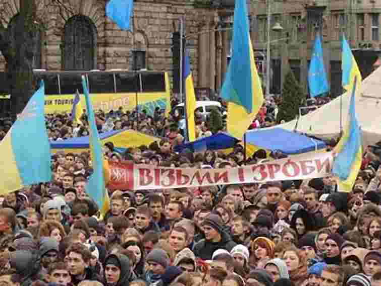 Половина євромайданівців вийшли, аби скасувати корупцію, - опитування