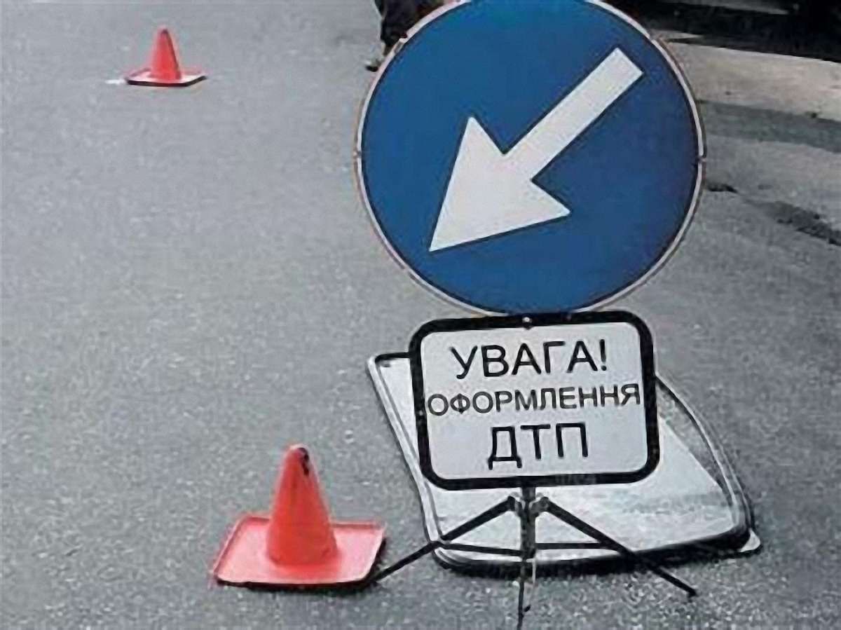 У Мостиському районі внаслідок ДТП загинув 53-річний пішохід