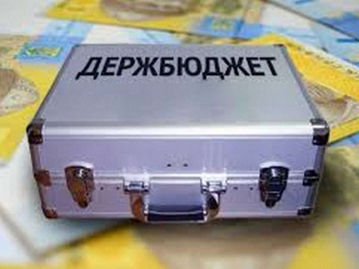 Азаров сподівається прийняти Держбюджет у січні