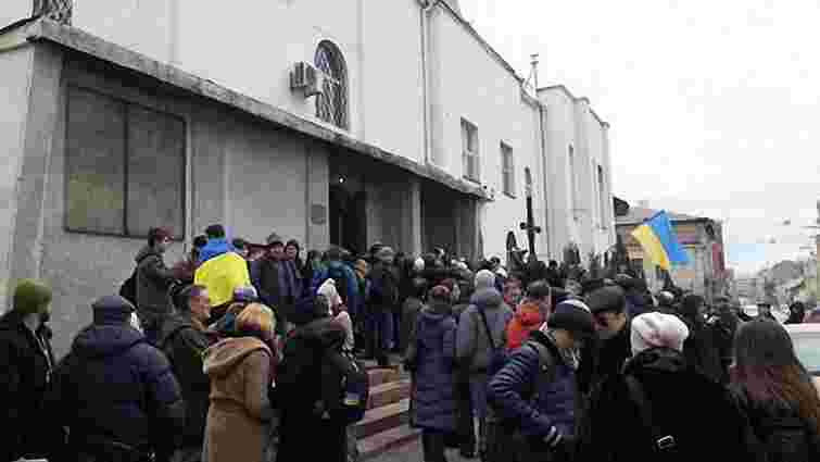 Форум Євромайданів у Харкові штурмували «тітушки»