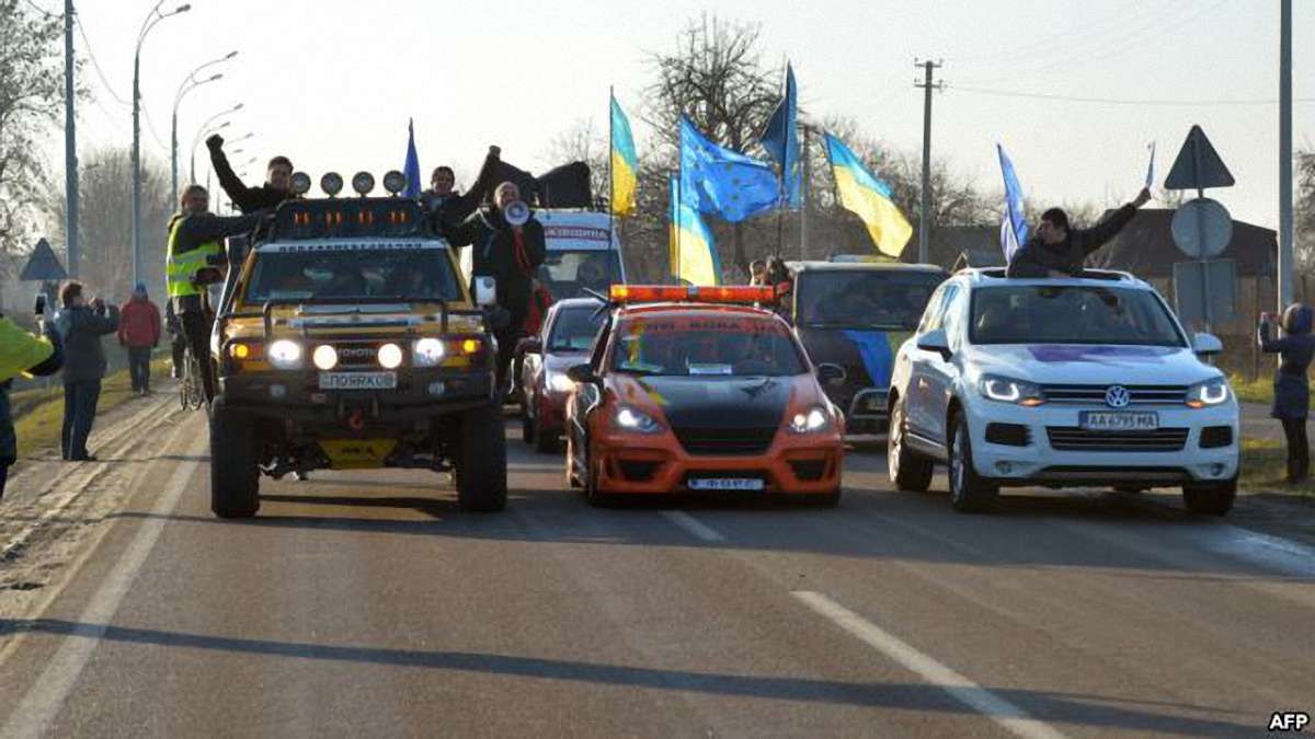 Автомайдан знову навідається в Межигір'я