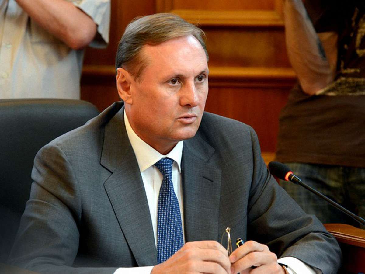Санкції США будуть втручанням у внутрішні справи України, – ПР