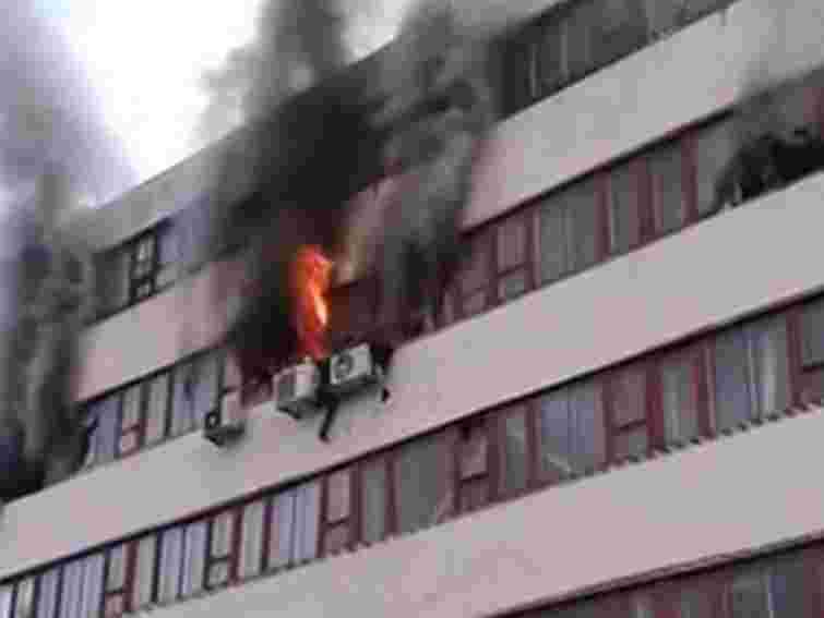 Директора фабрики в Харкові, де загинуло 8 людей, ще не знайшли