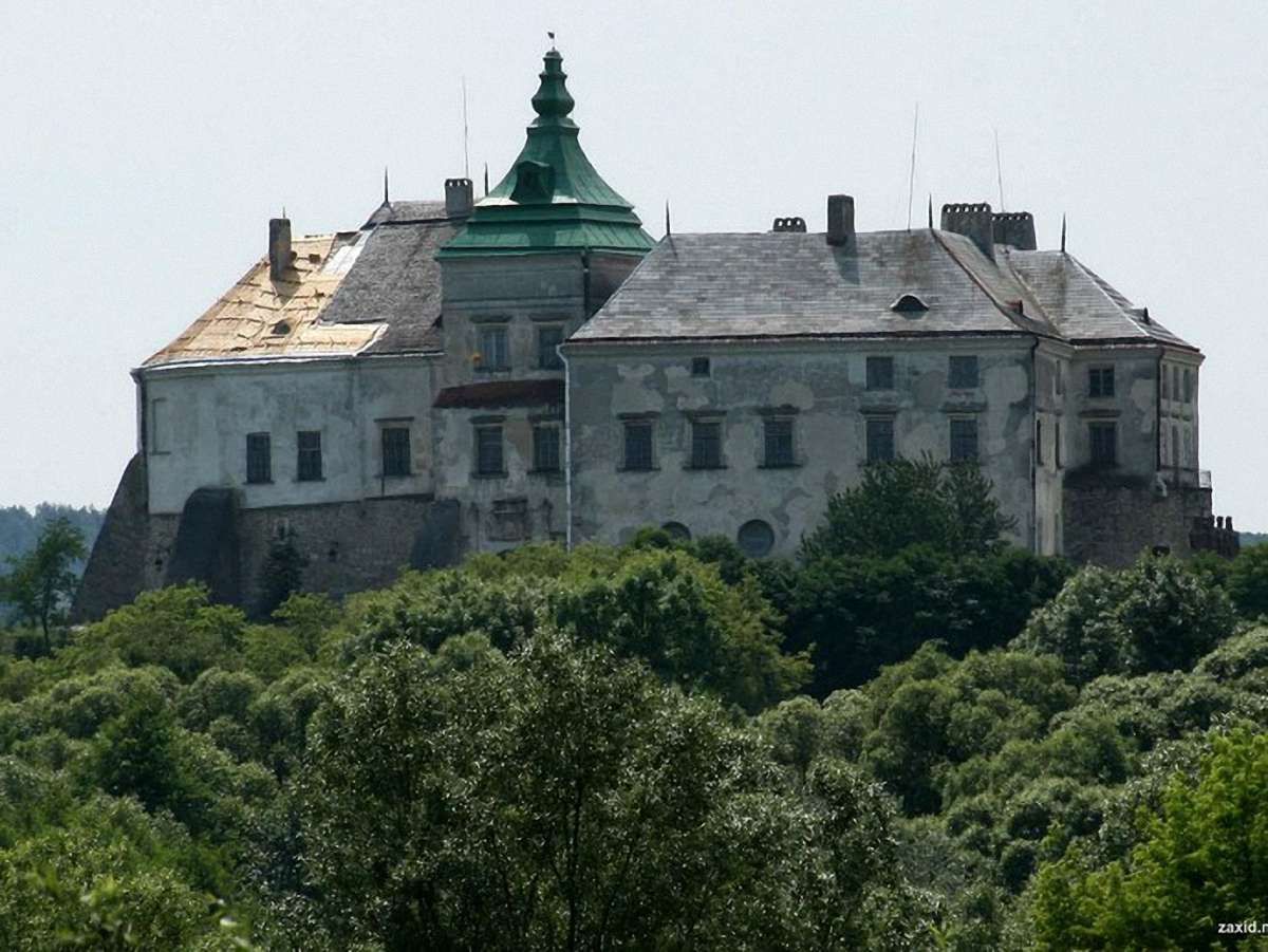 Олеський і Золочівський замки торік відвідало по 100 тис. осіб