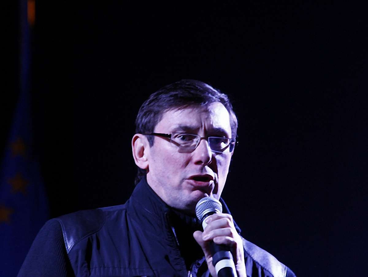 Луценко закликав українців до штурму: "Втрачати вже нічого"