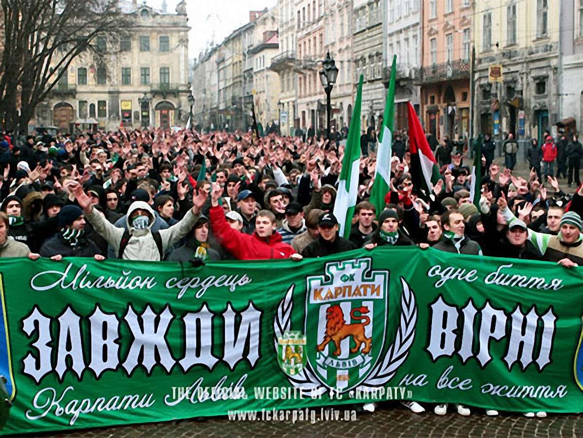 Протестувати проти «фанатського закону» немає сенсу, – «Завжди вірні»