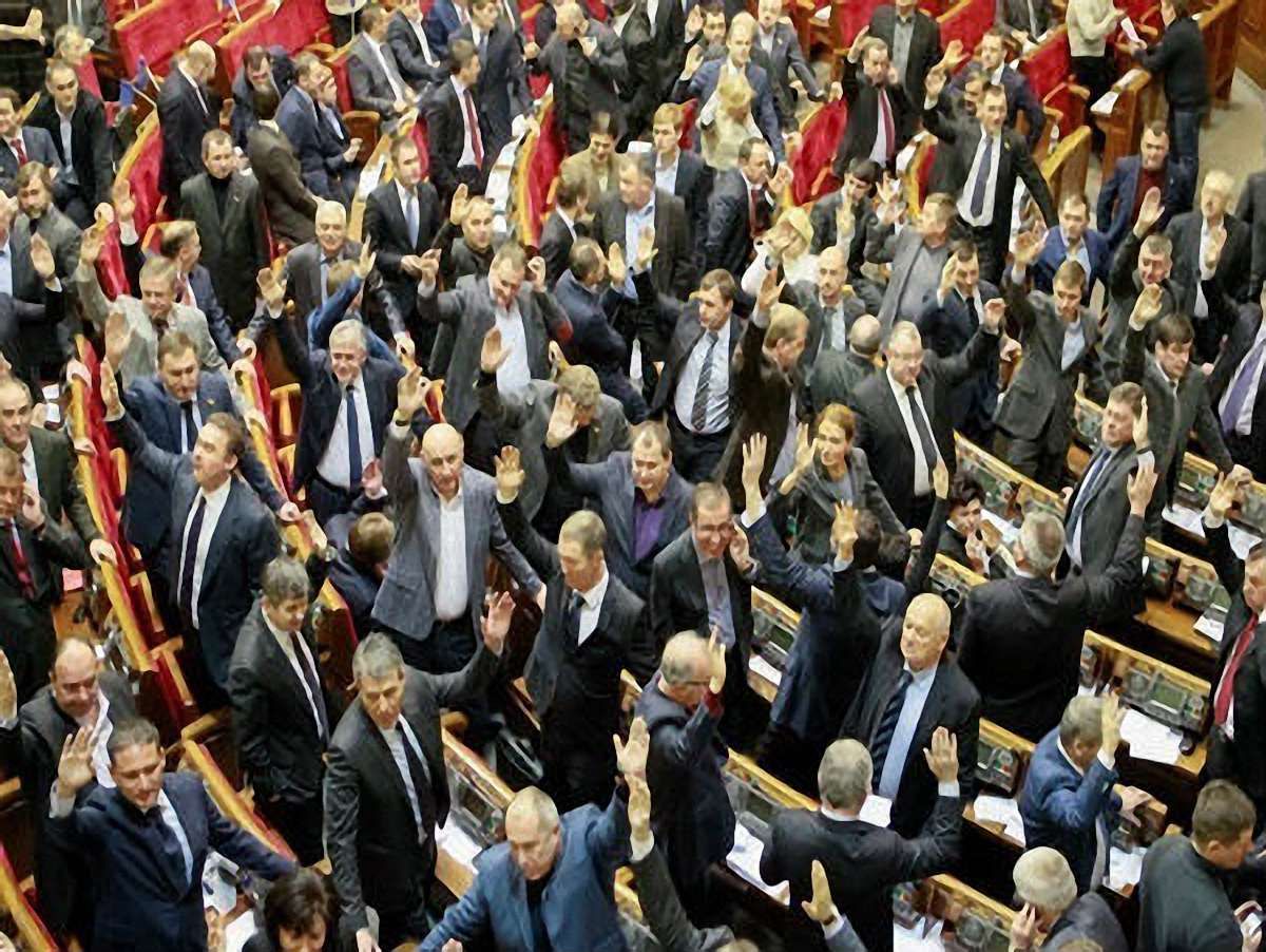 Польща і Великобританія занепокоєні прийнятими в Україні законами