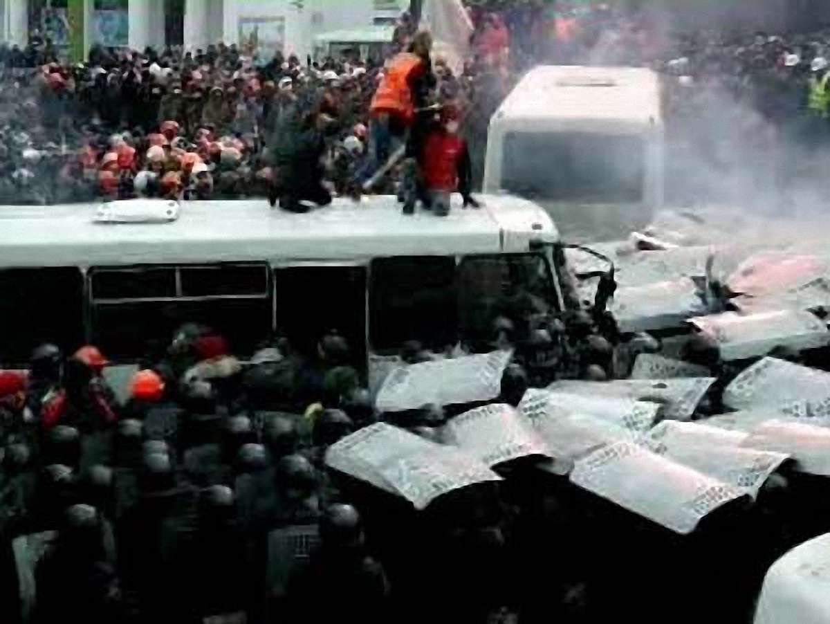 Міліція закликає активістів не порушувати порядок