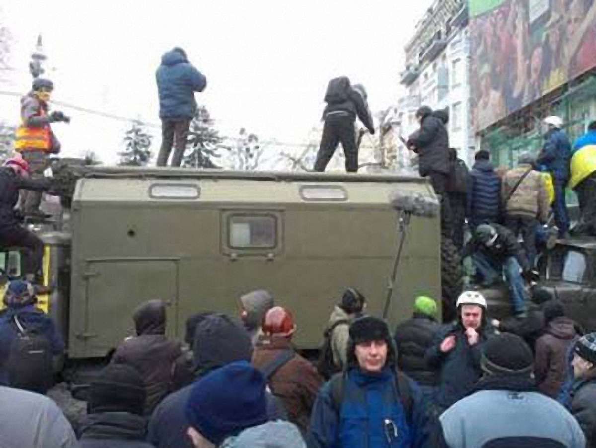 У сутичці на Грушевського травмовано понад 20 людей