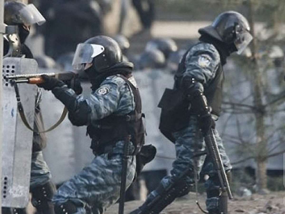 Міліція мала право стріляти у людей, – МВС