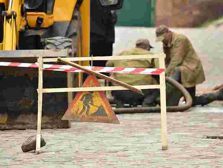 Ремонт каналізації на Антоновича відклали: рух не перекриватимуть