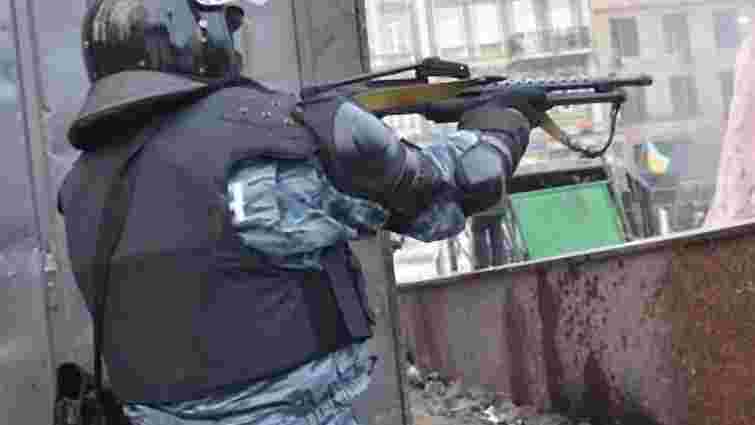У МВС заперечили застосування вогнепальної зброї на Грушевського
