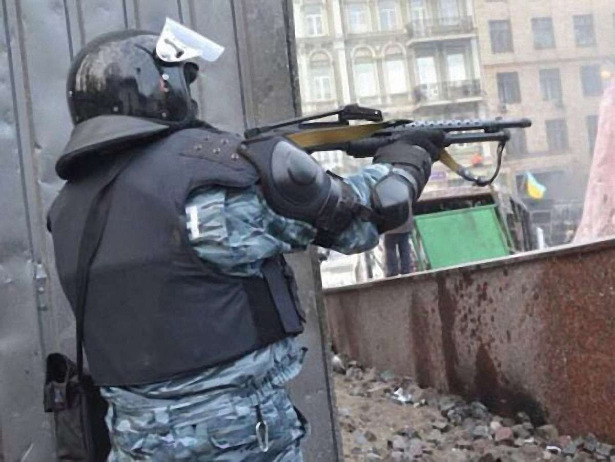 У МВС заперечили застосування вогнепальної зброї на Грушевського