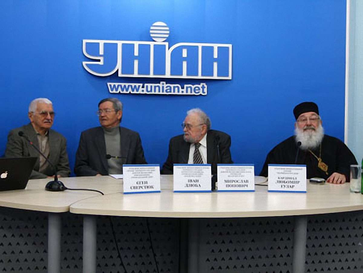 Моральні авторитети до Януковича: "Зупиніть кривавий план!"