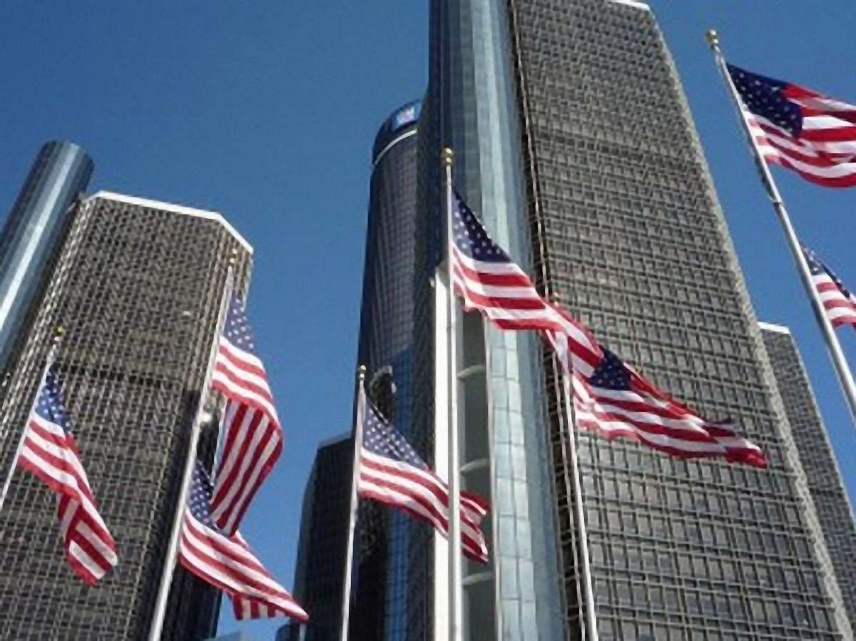 Лещенко оприлюднив список чиновників, проти яких США ввели санкції