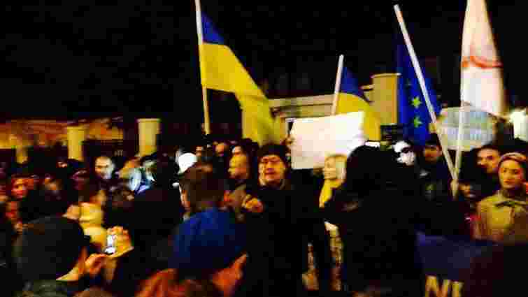 У Тбілісі на підтримку Майдану заспівали гімн України