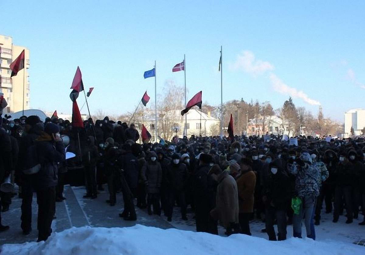 У Луцьку голова облради пішов у відставку, голова ОДА думає