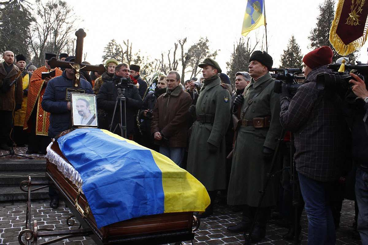 Тисячі львів’ян провели в останню путь Юрія Вербицького