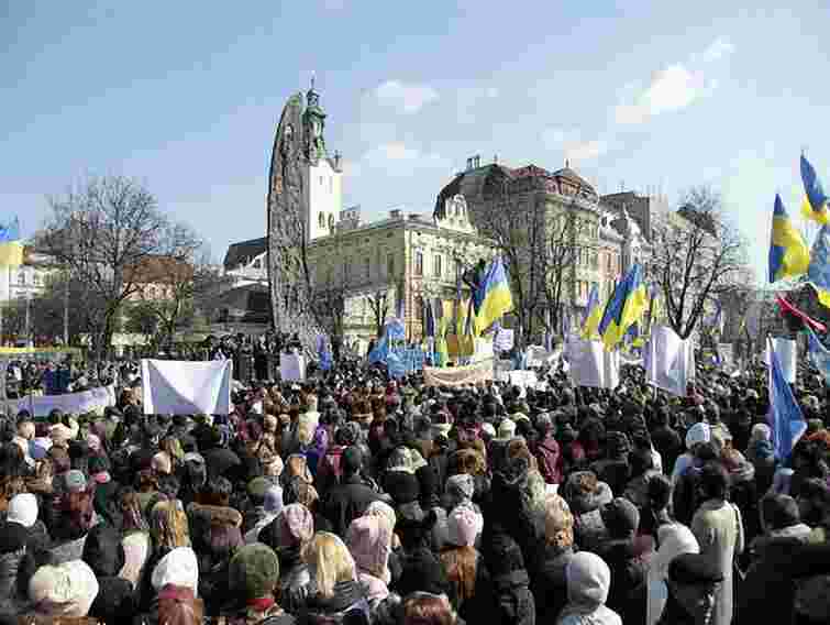 Освітяни Львова засудили дії влади