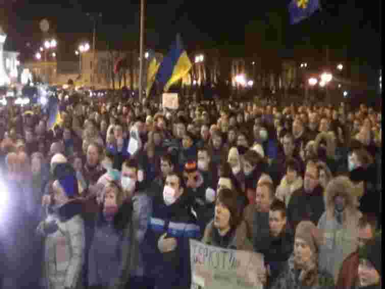 У Полтаві люди зайняли приміщення облдержадміністрації