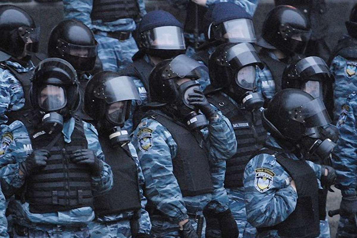 Донецькі силовики прорвали оточення у Василькові і рушили на Київ