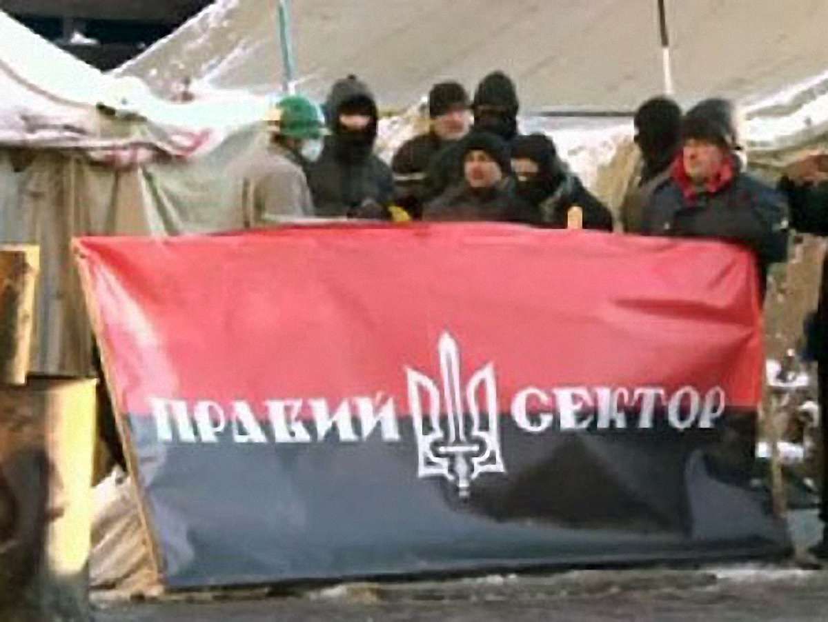 Відповідальність за революцію готовий взяти на себе Правий сектор