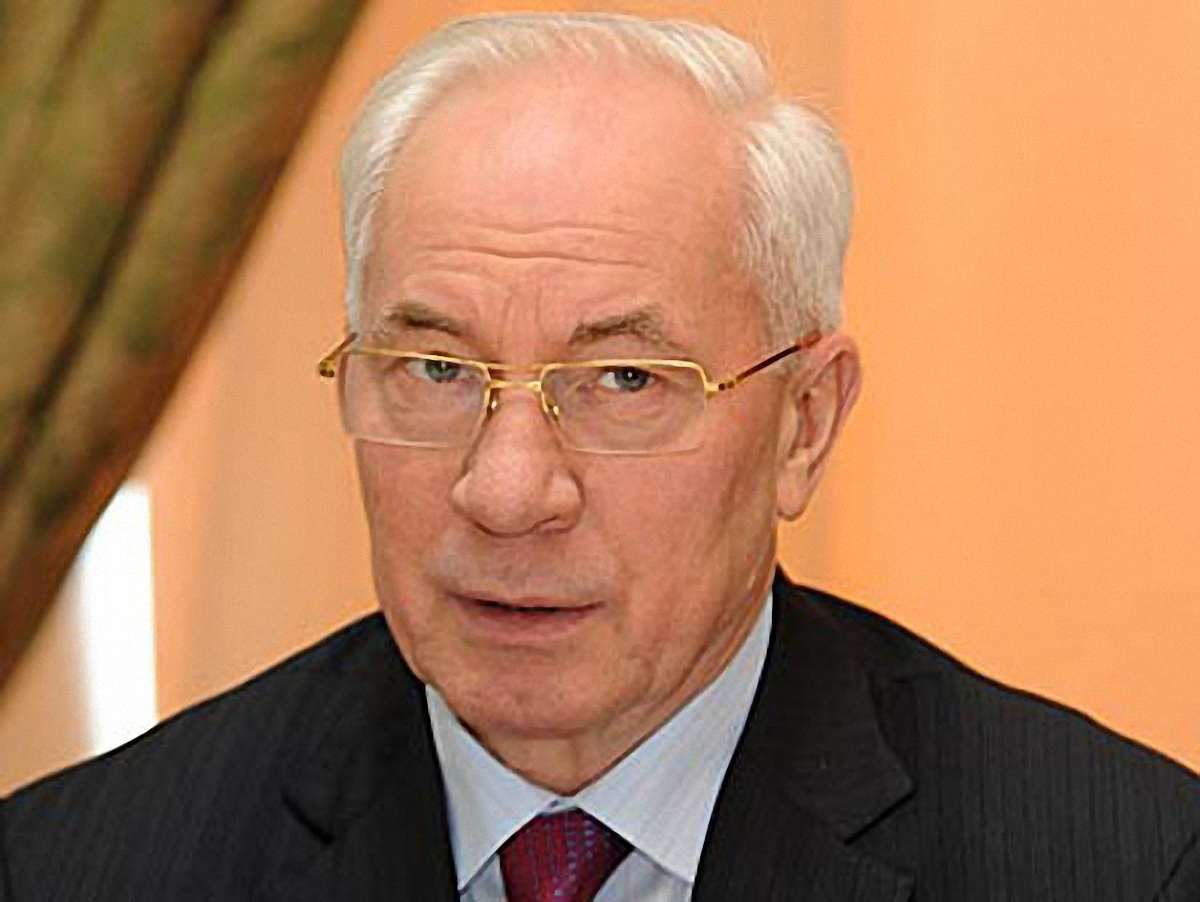 Микола Азаров подав у відставку