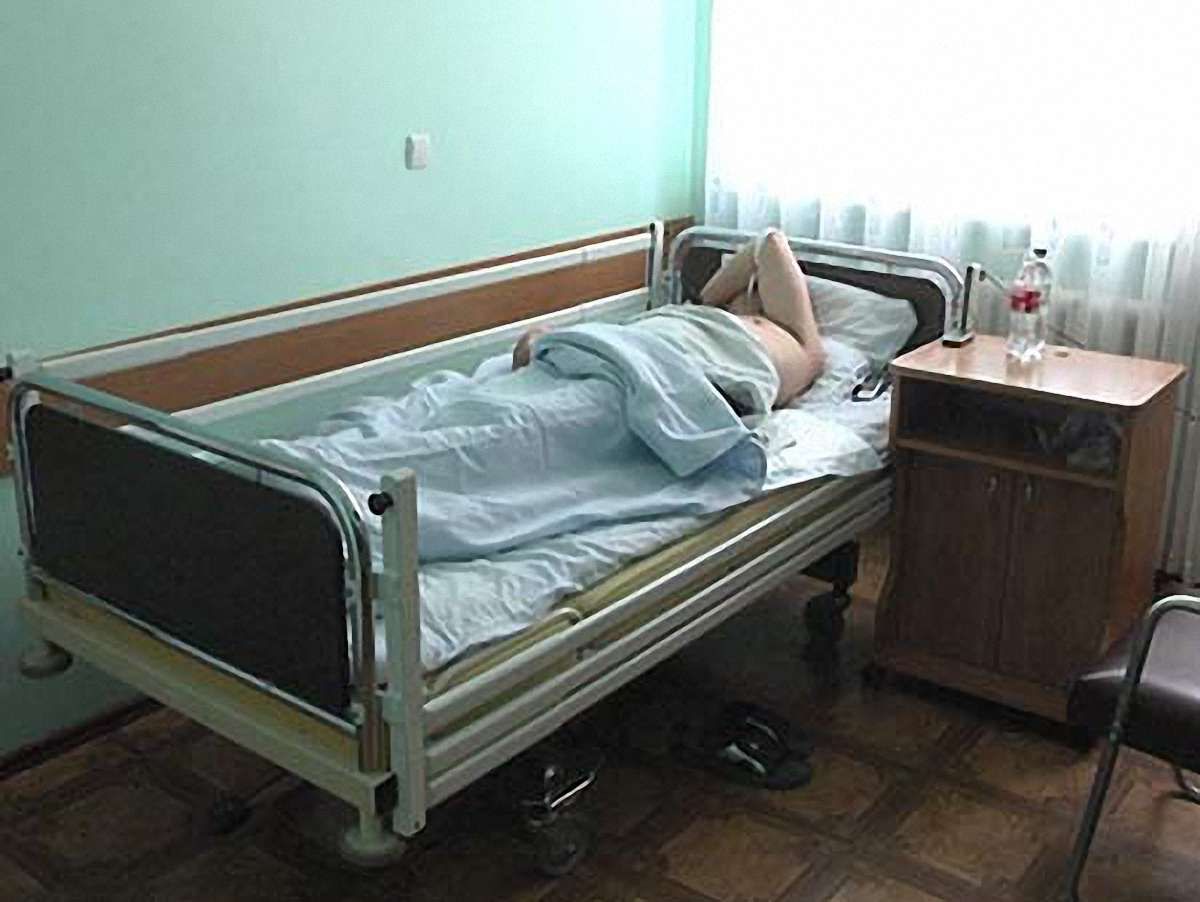 У Херсоні помер міліціонер, якого поранили на вулиці