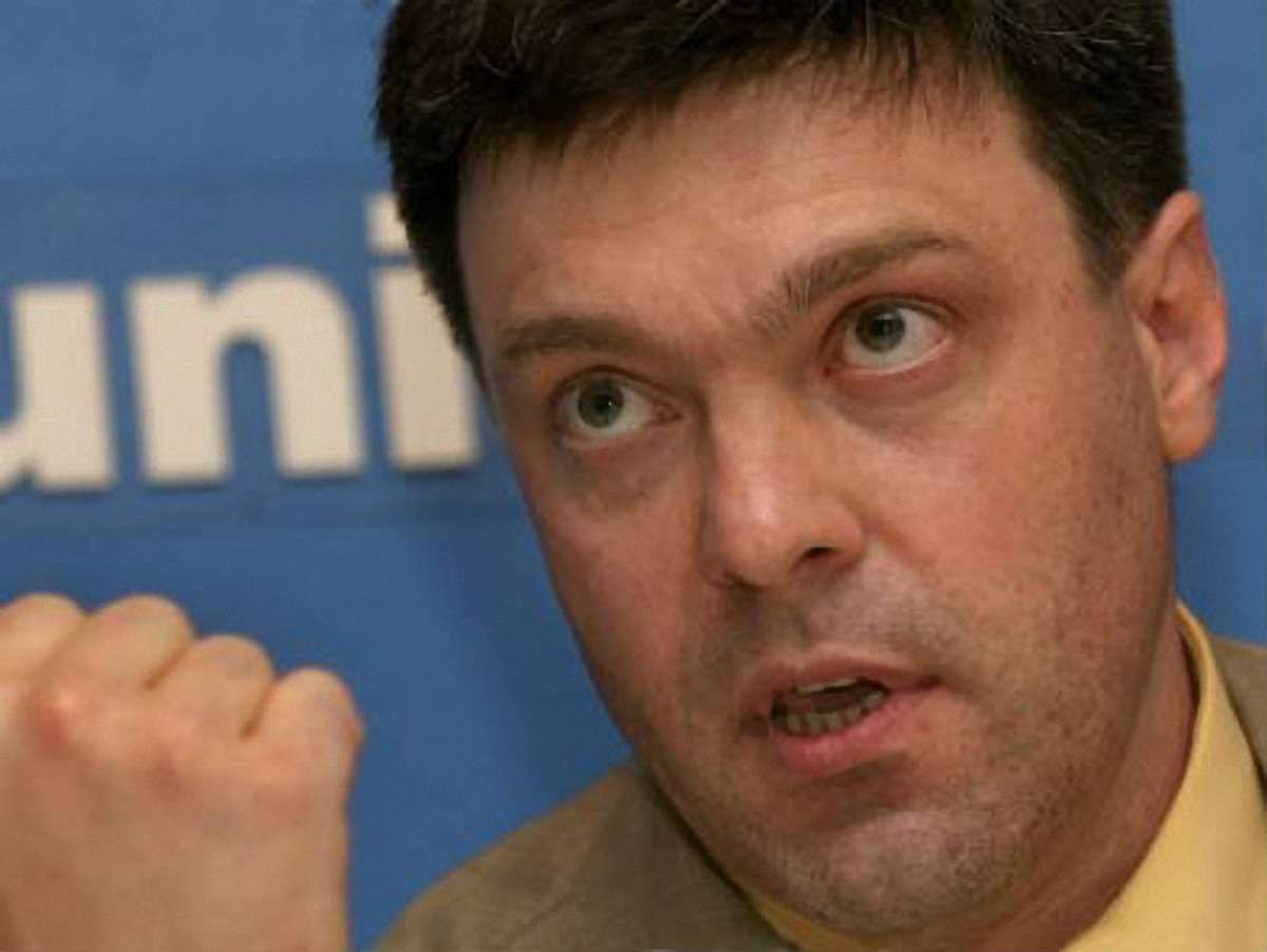 До кінця дня суди мають звільнити 40 активістів, - Тягнибок