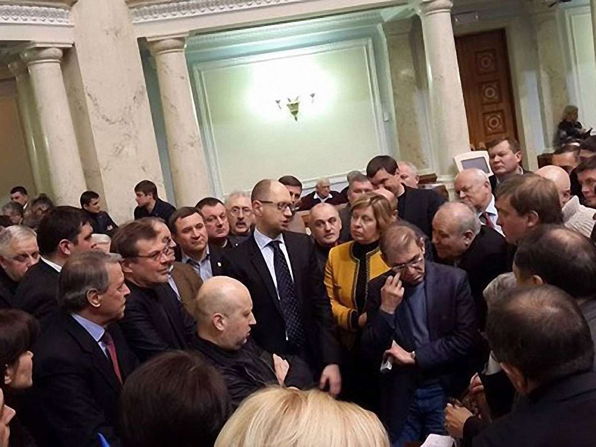 Опозиція не голосуватиме за проект амністії від регіоналів
