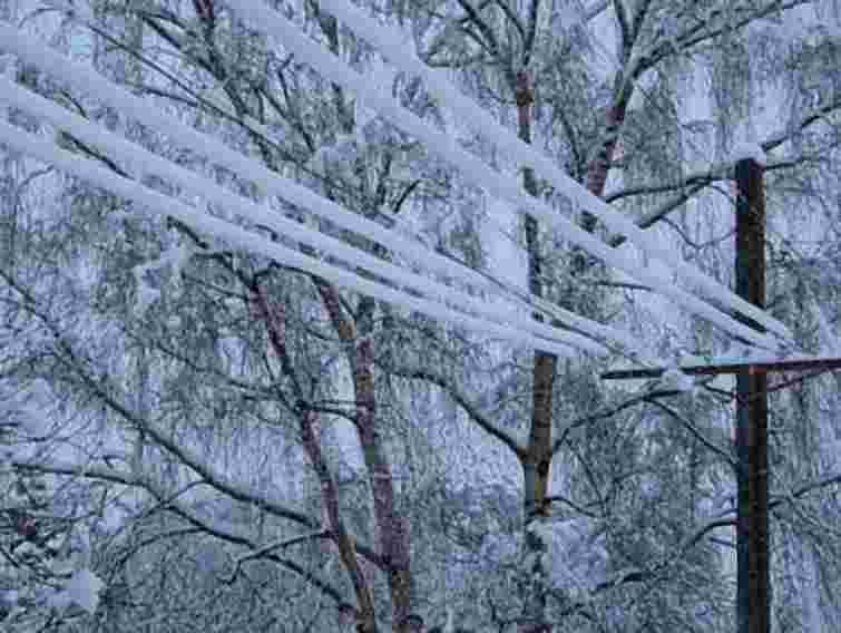 В Україні без світла залишилося понад 300 сіл