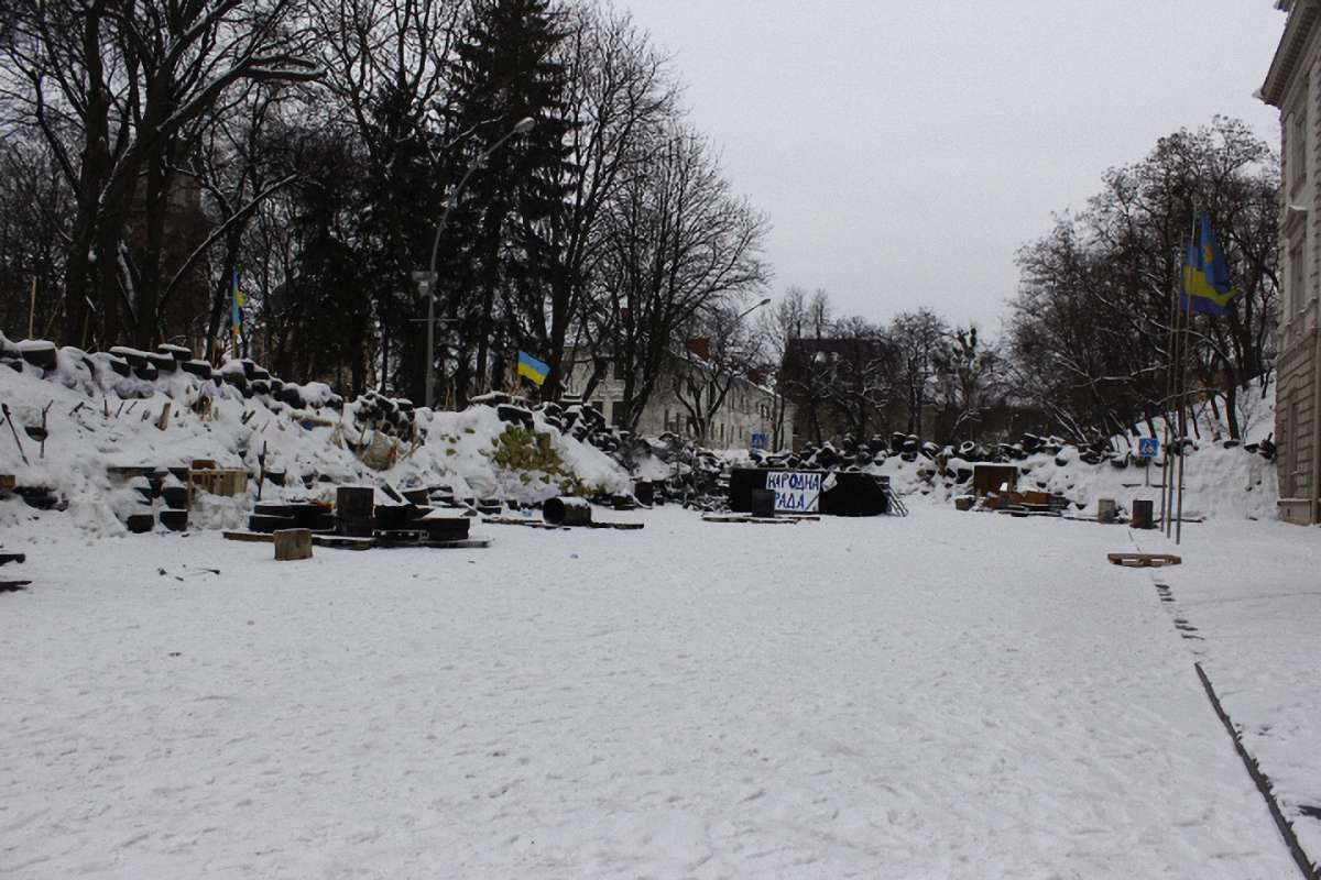У Львові активісти звільнили приміщення ОДА (фото)
