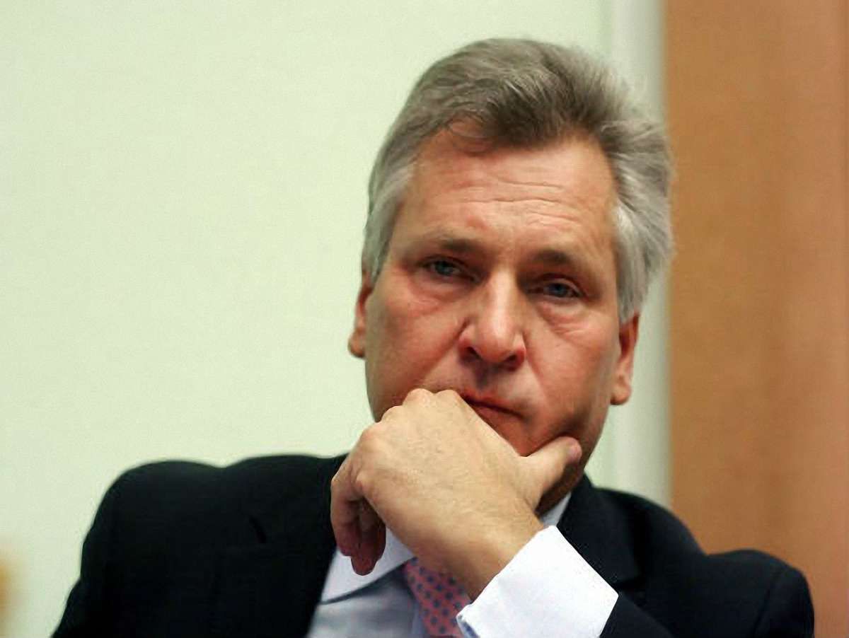 Кваснєвський: Янукович втрачає підтримку депутатів і олігархів