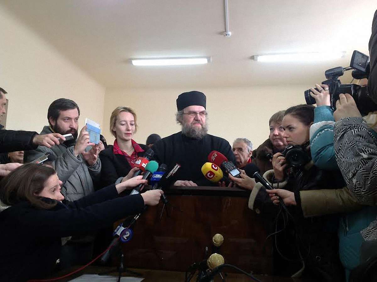 Суд допитає інспекторів ДАІ у справі священика УГКЦ