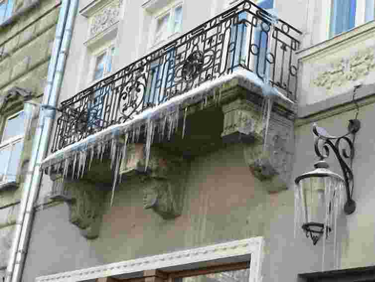 Львів’ян попередили про загрозу утворення бурульок