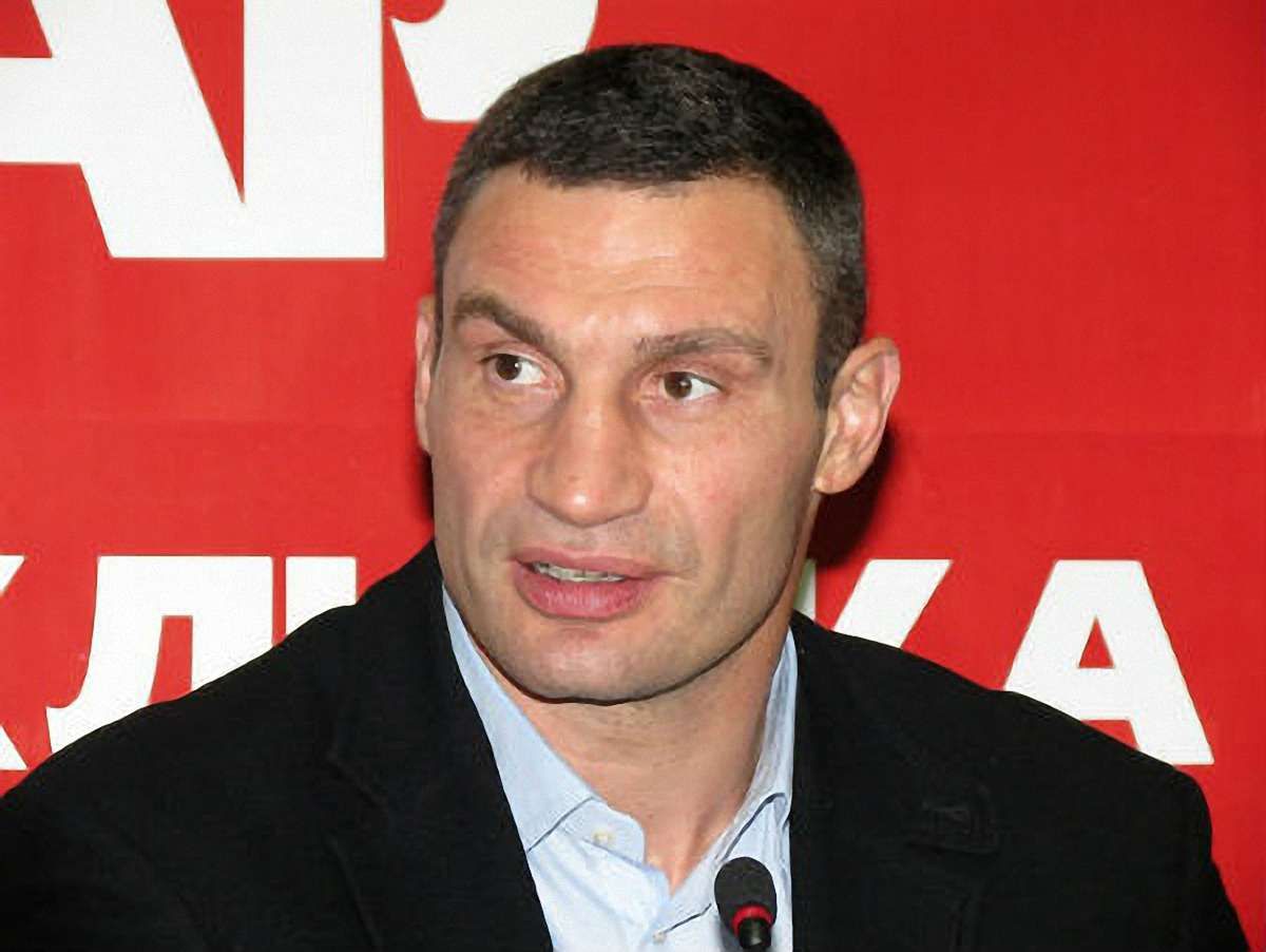 Янукович порадив Кличку домовлятися про Конституцію в Раді