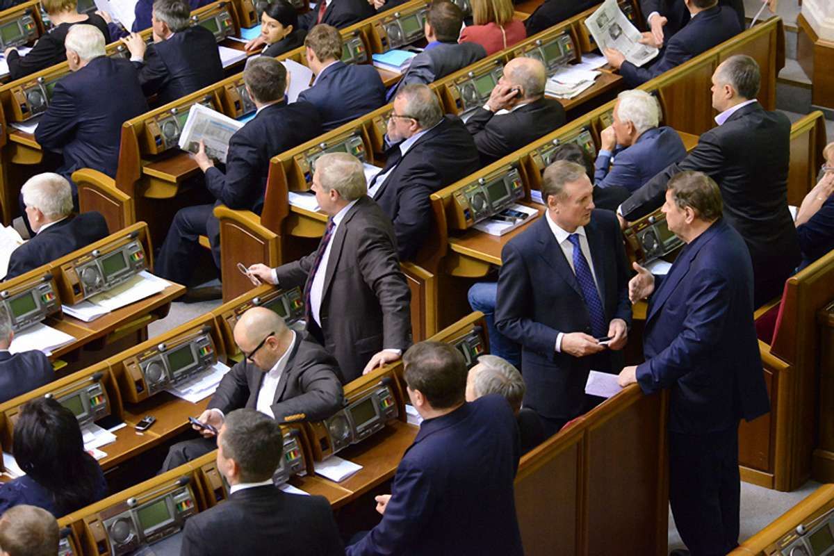 Рада не підготувала жодного законопроекту і пішла на перерву