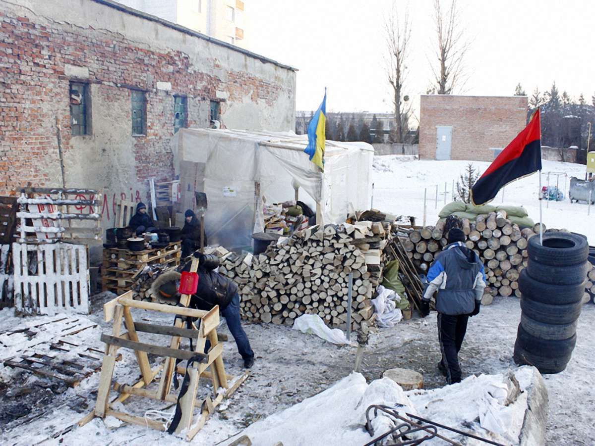 Народний креатив львівських барикад 