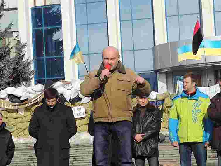 У Рівному активісти звільняють будівлю ОДА