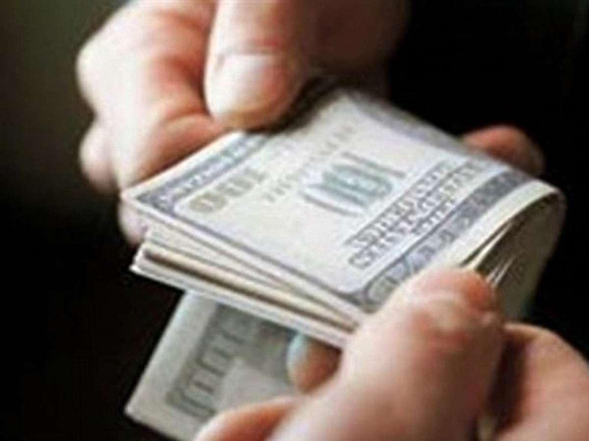 Декана львівського вишу впіймали на хабарі