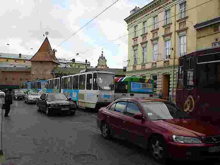 У Львові відновили рух трамваїв по Митній та Франка