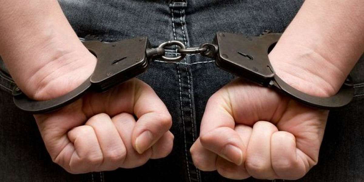 У Львові затримали чоловіка з травматичним пістолетом