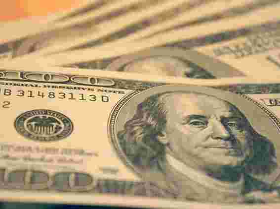 Долар США на міжбанку знову зріс до 8,8 грн