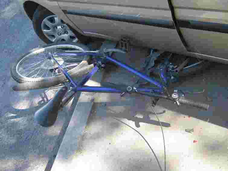 На Львівщині водій «Жигулів» наїхав на велосипедиста 