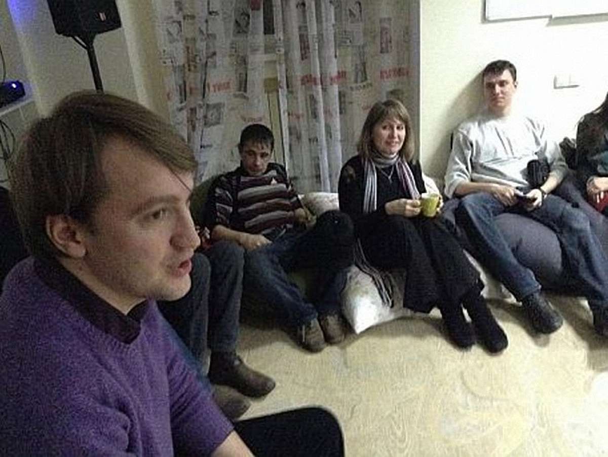У Донецьку розгромили кафе, де проходила зустріч активістів