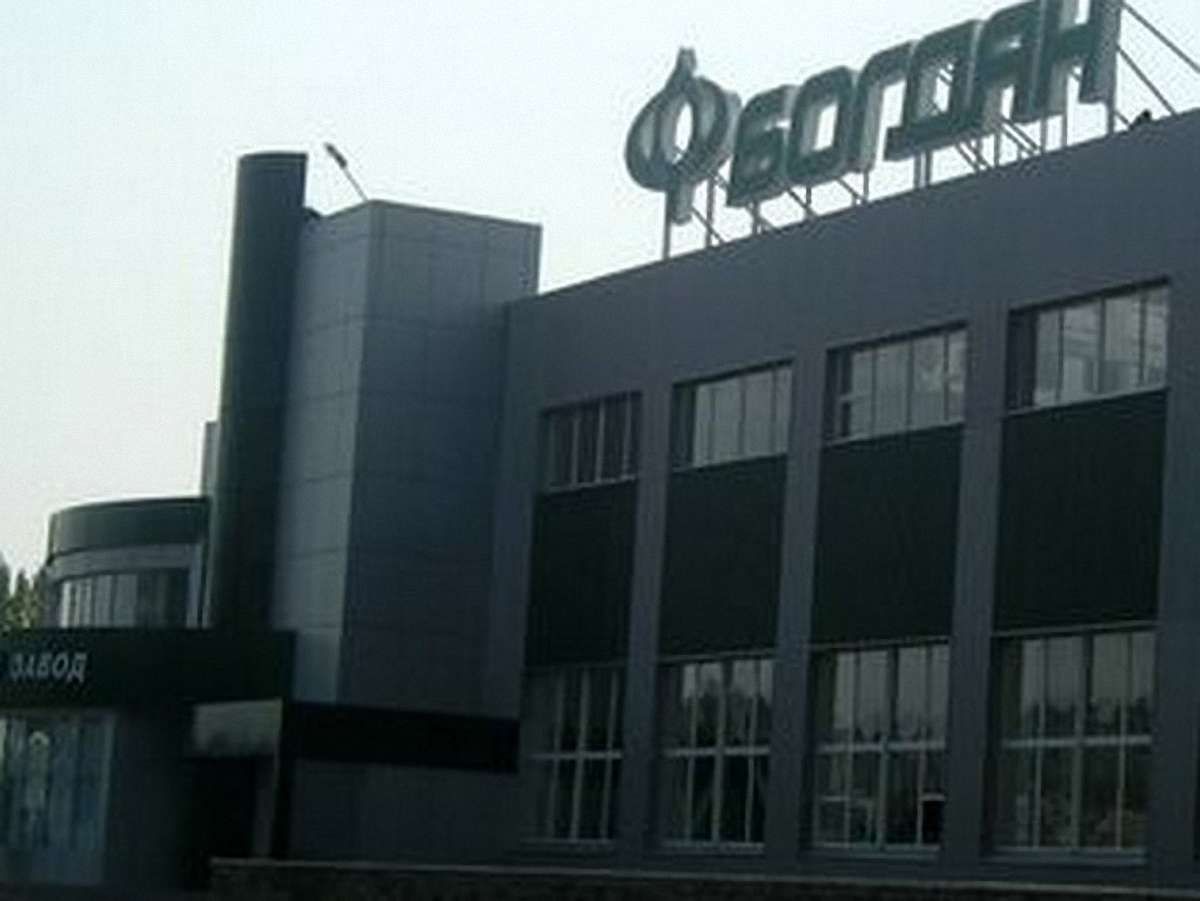 Корпорація «Богдан» закриває третину своїх автоцентрів