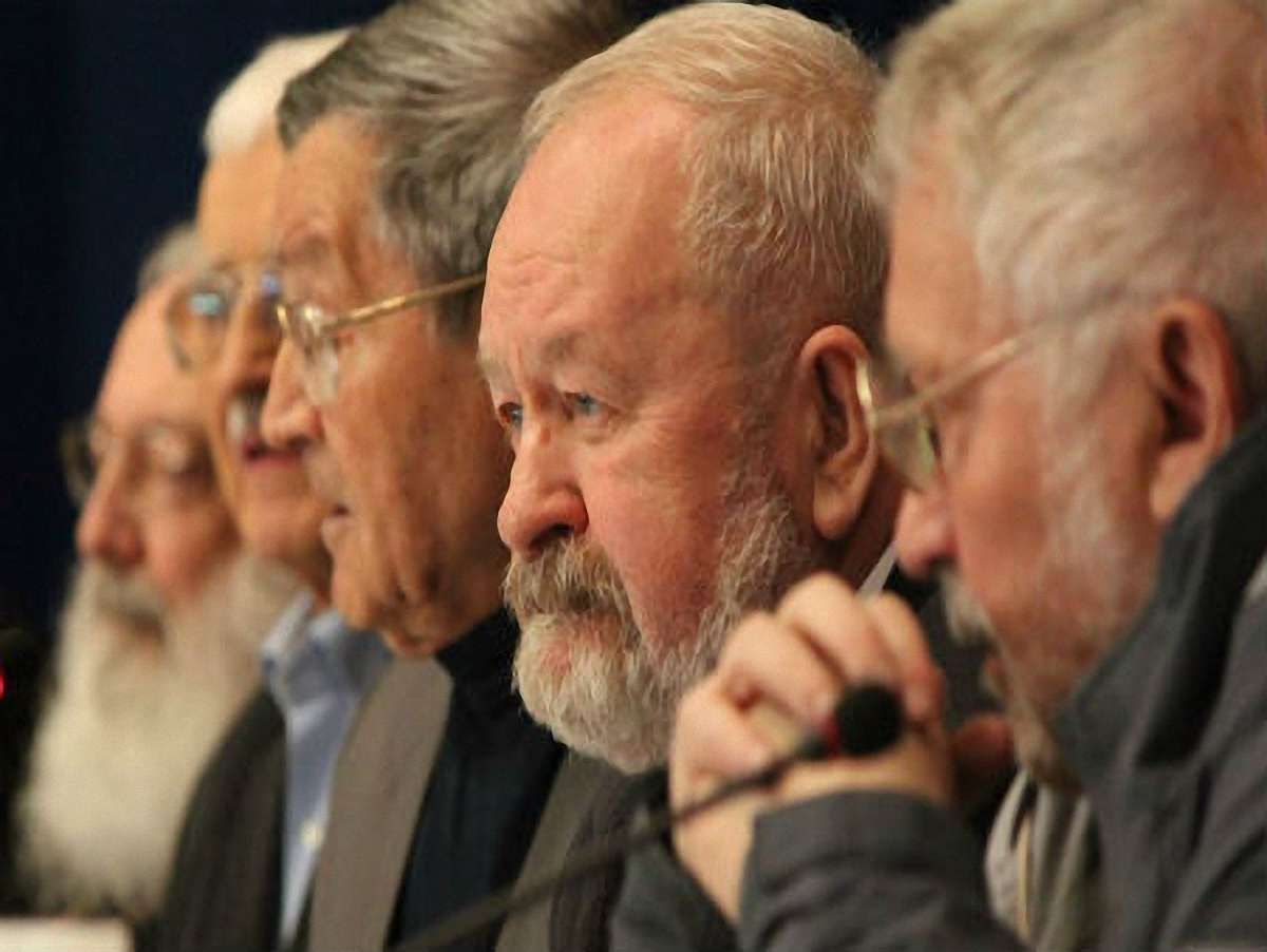 Група «Першого грудня» представила Національний акт свободи