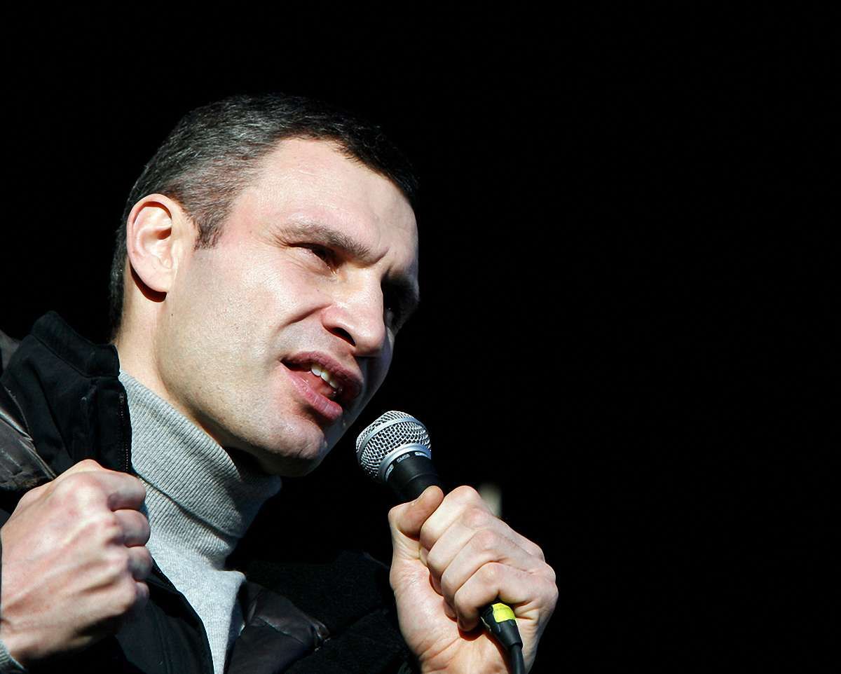 Кличко  звернувся до ГПУ з вимогою порушити справу проти Януковича